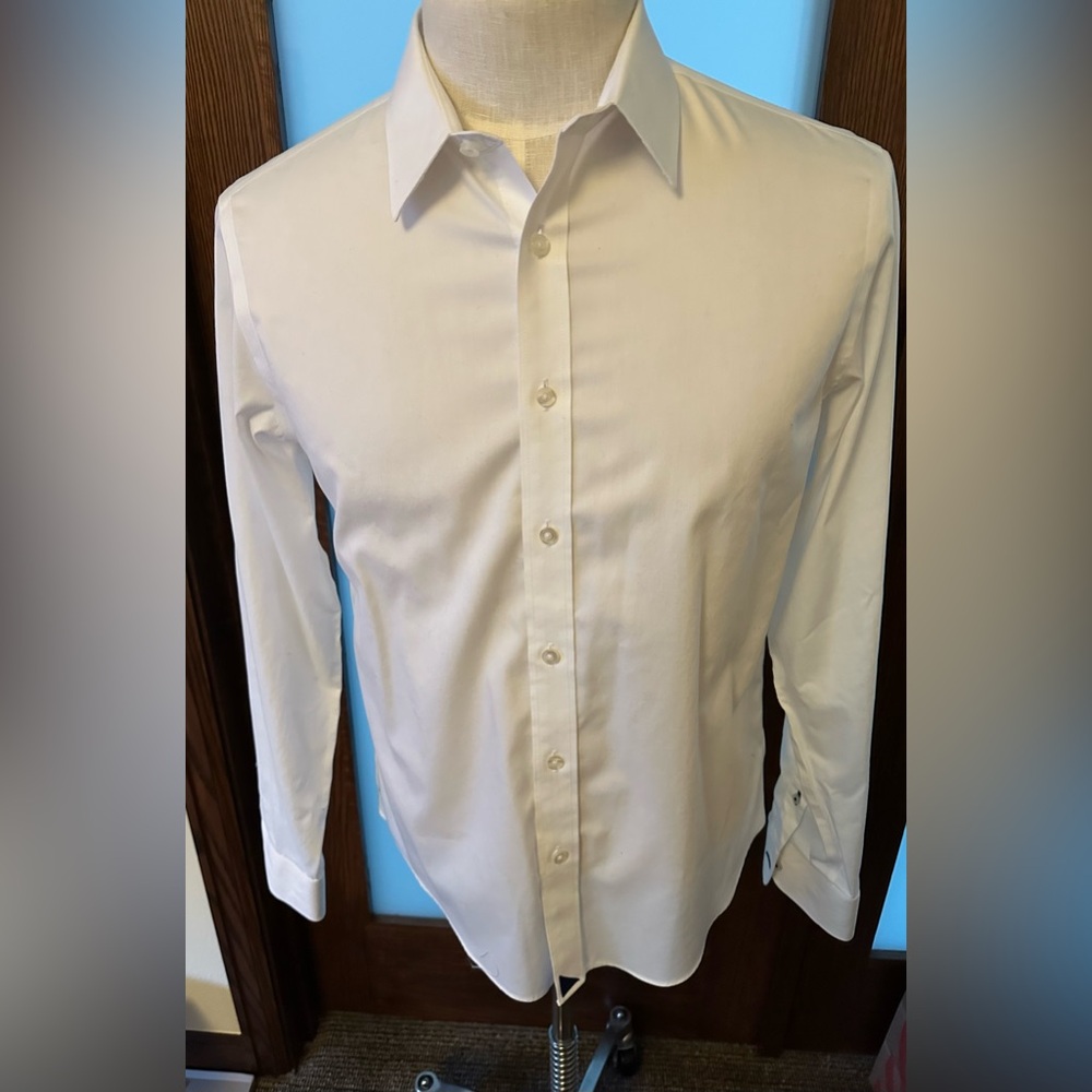 Untuckit White Dress Shirt Size Medium only $12